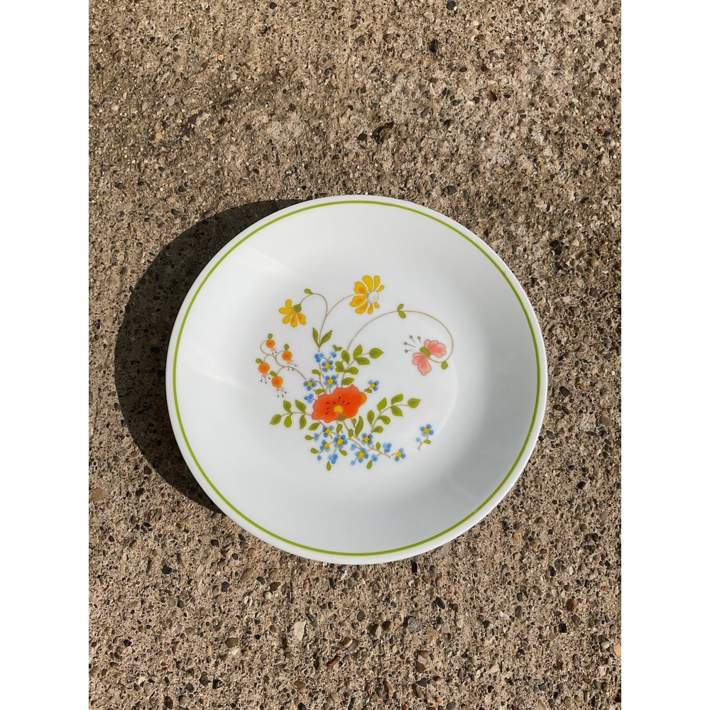 (2) Vintage Corning Corelle Wildflower 10.25" Dinner Plates